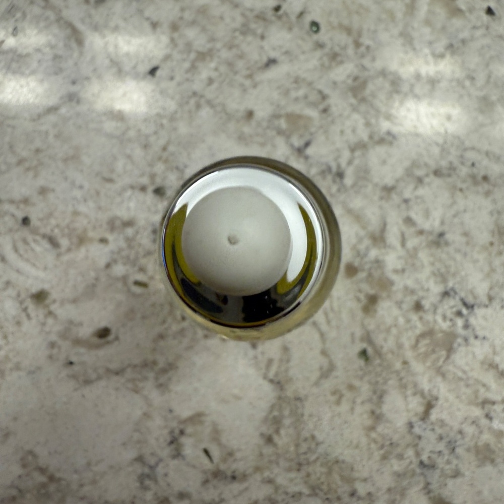 Kiehls Clearly Corrective Dark spot solution - Picture 3 of 4